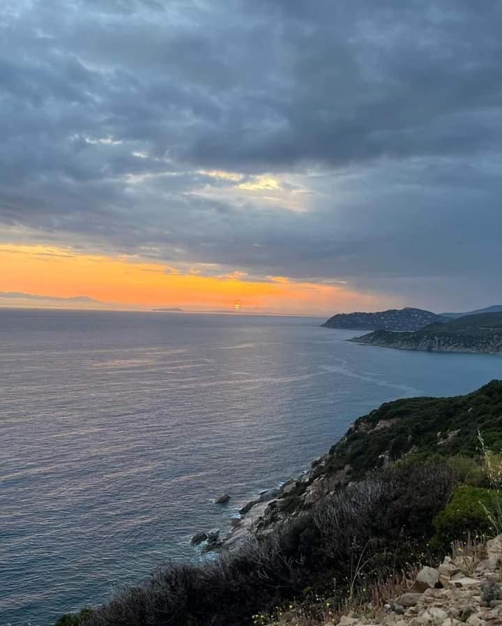 B&B is pranus al mare Solanas  Cameră foto